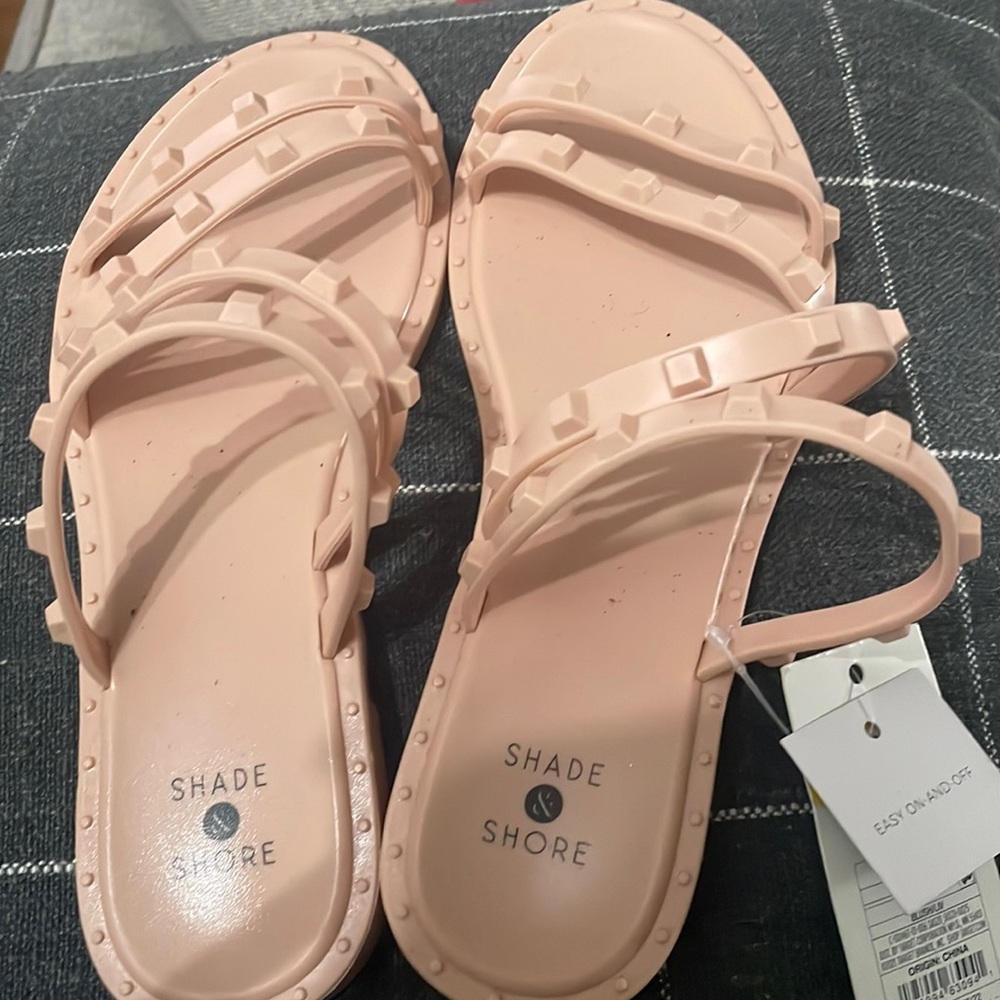 Shade & shore size 6